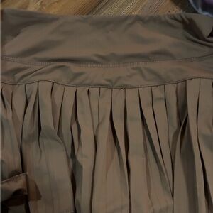 Gold hinge brown Pleated Skirt